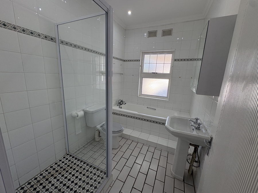 3 Bedroom Property for Sale in Gonubie Eastern Cape